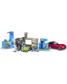 STATION ESSENCE + VOITURE + PERS.  Avec pompe à essence, car-wash, ...