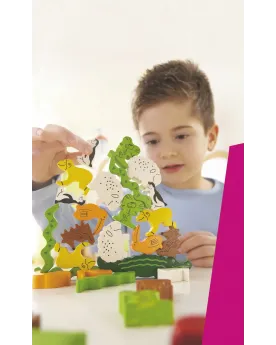 PETIT FORMAT PYRAMIDE D ANIMAUX  Qui pourra réaliser la plus grande...
