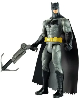 BATMAN VS SUPERMAN FIG. 15CM ASS.  15 cm. Au choix. MATDJG28 MATTEL...
