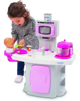 LA CUISINE DE BEBE  Occupe-toi de tes bébés à l'aide des 11 accesso...