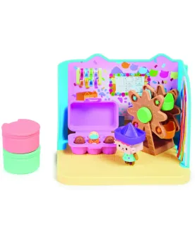 GABBY'S DOLLHOUSE ATELIER BRICOLAGE Ce playset se connecte d'ailleu...
