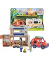 BLUEY JEEP + CARAVANE + PERS. + ACC.  Une voiture avec une caravane...
